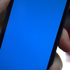 Apple má další průšvih. iPhone 5S trápí modrá obrazovka smrti - Svět aplikací