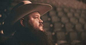Larry Fleet Honors The Woman Who Keeps Him Grounded In New Single, 'A Lotta Women'