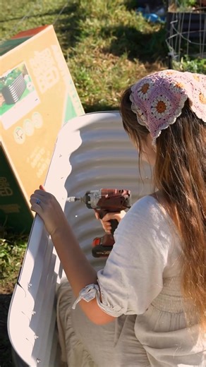 3.4K views · 29 reactions | Birdies Original Metal Raised Garden Beds are premium Australian-made planters crafted from high-performance aluzinc steel for superior rust and corrosion resistance, lasting 20+ years. Our modular line is available in multiple sizes and colors to fit any garden space. Perfect for growing vegetables, herbs, and flowers. | Epic Gardening | Facebook