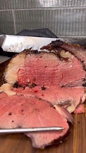 2.2M views · 29K reactions | This prime rib is in its prime. 朗 Way to go, @downeasttraeger! Share your #MEATER cooks with us too and use the #MEATERmade hashtag! | MEATER | Facebook