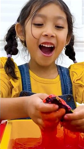 Maddie Arruina el Slime y Eva Tiene una Gran Idea para Ayudar 🌈🫧