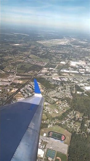 United Express ERJ-145 Departure–Turn and Burn, Short Takeoff from Knoxville (TYS)