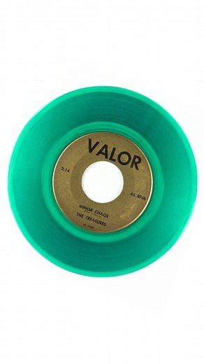 Ending today on eBay: Surf Inst./Garage 45 - Treasures - Minor Chaos - Valor - green wax! VG It's the last day for all Rock & R&B 45s in this stack! https://www.ebay.com/str/carolinasoulrecords | Carolina Soul Records