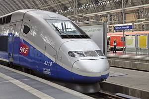 フランス鉄道、TGV(SNCF)の予約や乗り方解説！安く入手する方法は？