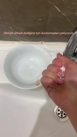 Kolay Slime Yapımı: 3 Malzemeyle Evde Slime Tarifi