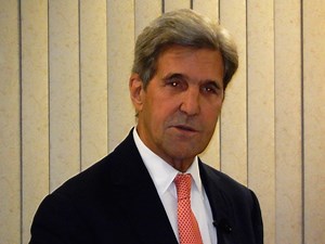 Kerry's Senator Lautenberg Anecdote in 'Every Day is Extra'