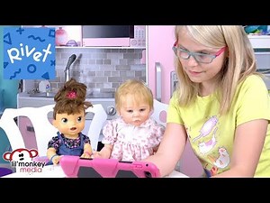 Rivet Kids Reading App ! Read Lil Monkey & Madi Maureen Vlog Books!