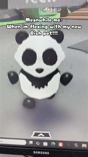 Flexing with My New Rich Pet in Adopt Me!