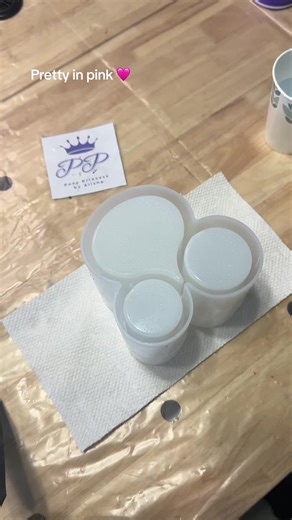 Beautiful Desk Organizer to Brighten Your Workspace