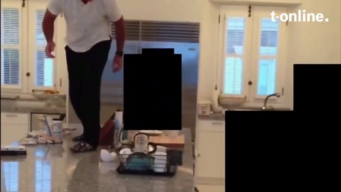 Videos zeigen Epstein mit Minderjährigen