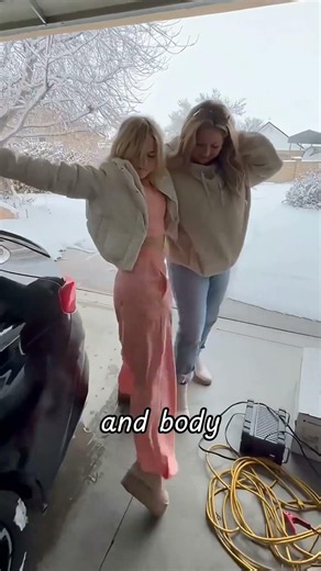 Why Do People Act So Weird After Wisdom Teeth Removal? 😲🦷