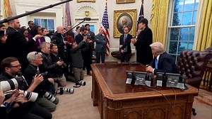 Elon Musk is leaving his role in the government, a White House official confirmed, saying the billionaire’s ‘off-boarding’ would begin immediately https://reut.rs/43n4S9y | Reuters