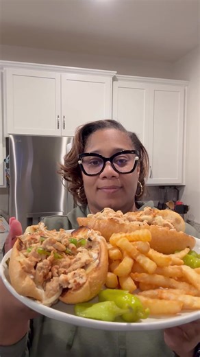 Delicious Philly Cheese Chicken Sandwich Recipe