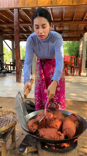 942K views · 5.9K reactions |  Sweet, crispy, and full of charm—pink bread never looked this good | A5 Cooking | Facebook