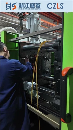 What Happens When an Injection Molding Machine Needs Repair?
