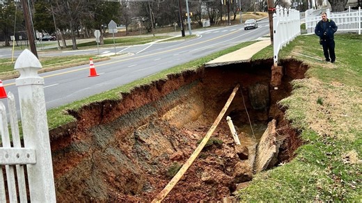 Sewer main collapse causes gas leak, closes elementary school in Germantown