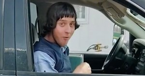 A Farmer Filmed His Amish Co-worker’s Reaction to “Weird Al” Yankovic’s “Amish Paradise”