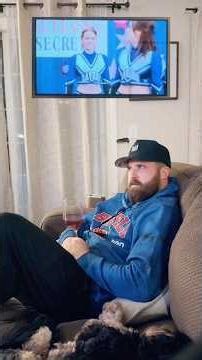 S1E17😂👉🏼 full episode reactions on our Patreon!