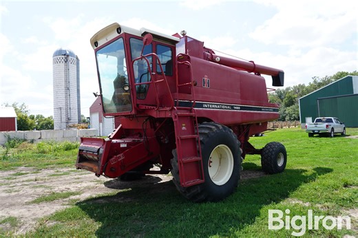 International 1480 Combine | Agriculture