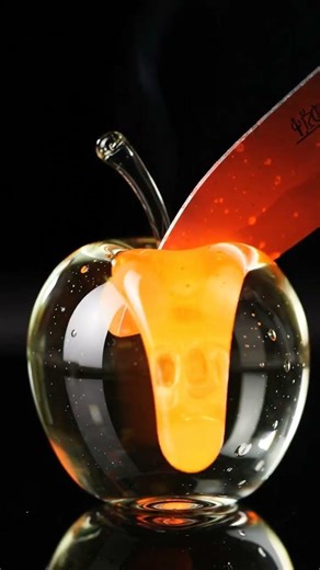 ASMR Glass Apple Cut by Hot Knife – Satisfying Crunch & Melt Sounds