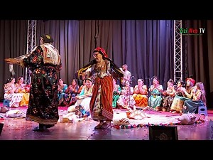 Les Braves Femmes De Tizi-Ouzou Chantent Mhenni Amroun …