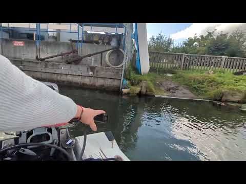 Mariner 8 HP old school waterscooter POV