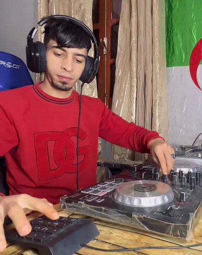 Dj Ramzi live Mix cheba malak x ruby _ شاب سيسيو 2024 تسهر و ديبلاصي تصهر تموت على عباسي العباسي زينه عالمي عمري بزين يقطر ، بيكم ما نسمعوش ، جامي نمد قلبي لوحدة صوصيالة ، جديد الشاب سيفو جزيرة ✨ كل الأغنية الأكثر رواجا في تيك توك الجزائري مانيني سحار ، لايف كليب ، جديد راي ريميكس Rai jdid XRai Ray jdid 2022 et 2021 2024 2023 Rai Mix 2024 X 2025 ‌🔹All Rights Reserved © 2025 جميع الحقوق محفوظة ____ #algeria #follower #اكسبلور #algeria | Dj Ramzi vip 03