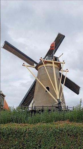 🇳🇱 Windmill Zierikzee Zeeland Netherlands @TravelwithHugoF #Zierikzee #zeeland #netherlands