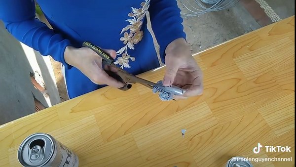 Làm hoa mai từ vỏ lon bia chuẩn bị cho tập 2 Biến chuồng heo thành nhà bếp (trên Youtube) 💗 #tranlenguyenchannel #mientayvlogs