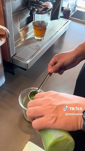 Delicious Creamy Pure Matcha Frappuccino Recipe