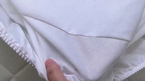 Queen Mattress Protector, Waterproof Mattress Cover with 18" Deep Pocket Bed Cover, Fitted Sheet Style Noiseless Breathable Machine Washable, White (60'' X 80'')