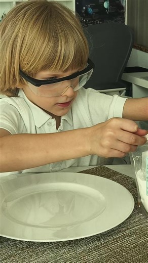 ‏My experiment with baking soda #kidexperiments