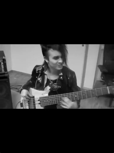 Circus Cover by Dirty Loops: A Unique Twist