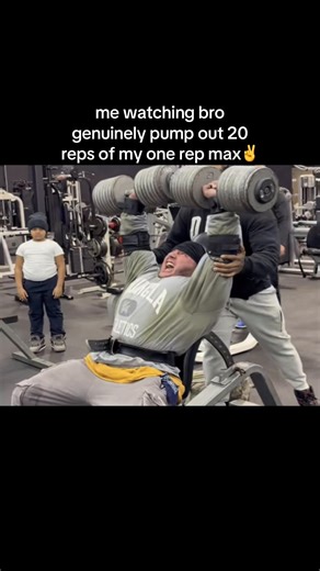 Lil Kid Lifting Weights: A Hilarious Moment