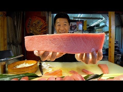 JAPANESE STREET FOOD - Kuromon Market Street Food Tour in Osaka Japan | BEST Japanese Seafood 黒門市場