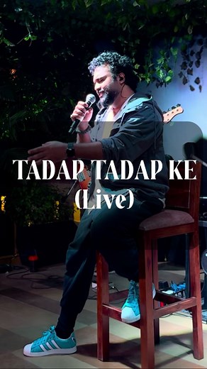 Avinash Gupta on Instagram: "Full version on YT - 🔗 in bio. When music brings people together. When the audience sings with you. When they love what you love! . @abhaybhargava_11 @abhionkeyz @kashi_shrivastava @palash.bass @abeerdrums_ Shot on iphone by @the_drishyakaar . . . . [Mobile video, tadap tadap k, hum dil de chuke sanam, KK, kaykay, Avinash Gupta, singer, live performer, events, stage life, music therapy]"