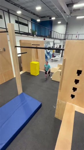 Bar swing to bounce precision landing in the gym