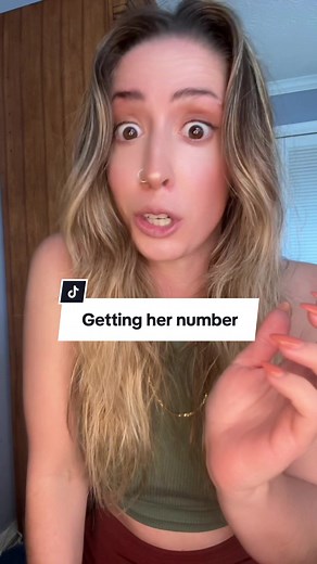 If you succeed at getting numbers, but plans seem to never work out 👀 or she just ghosts you completely 😭 - you may want to try approaching it in a different way. It’s likely that she just needs a little more time deciding if she’s into you or not 🤷‍♀️ And what better way to show her how much of a good time you can be than inviting her to an outing with you and your friends? ✅ #datingadvice #datingtipsformen #datingcoachformen