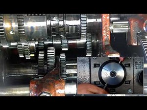 Setting the gearbox speed of the 1K62 screw-cutting lathe.