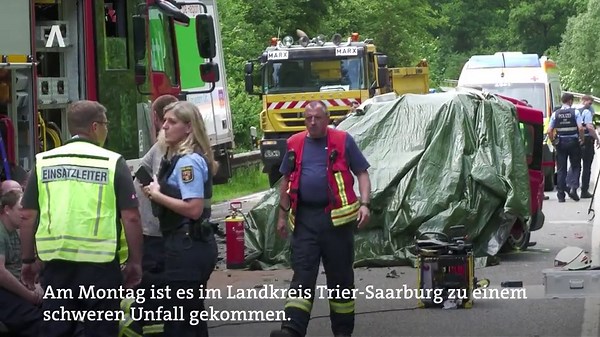Zwei Tote bei Autounfall