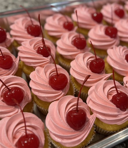 Ayúdenme chicas a llegar a los mil seguidores 🥹🙏🏻 las estaré siguiendo para atrás 💞 #parati #seguidores #fyp #cupcake #followback