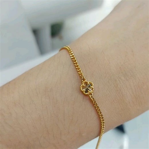 Toko Mas Murni Cimahi on Instagram: "Emas kuning kadar 16k • • Berat : 1.400 gr • Size : 17 cm • -Wa admin : 081573071189 -Tiktok :@tokoemasmurni72a ⚠️ Disclaimer akun sosial media toko mas murni hanya satu 📍jl gandawijaya no 72a Cimahi,kec Cimahi Tengah, kota Cimahi"