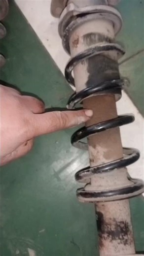 car front shock leakage #carmaintenance #shockabsorbers #cartroubles #shorts #diy #carrepaircity