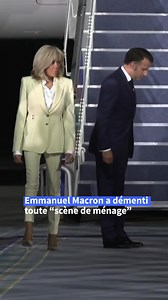 A son arrivée en Indonésie pour la deuxième étape de sa tournée en Asie du Sud-Est, Emmanuel Macron a soigné sa sortie d'avion accompagné de Brigitte Macron, en écho à une vidéo devenue virale diffusée après son arrivée au Vietnam ⤵️ | Agence France-Presse
