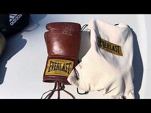 1910 EVERLAST BOXING GLOVE | Brown laced | Review