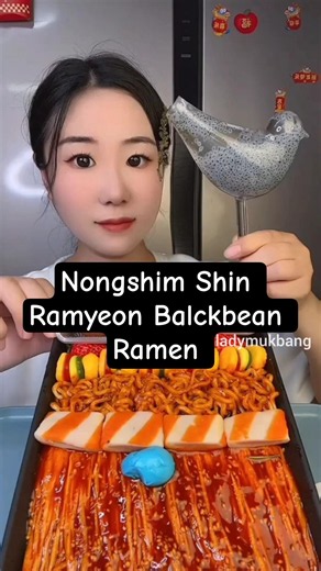 Nongshim Shin Ramyeon Black bean Ramen & Broccoli Mukbang!