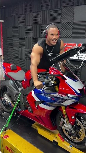 2nd part 💥 | Thanks 200k views Yeh hai Honda ka 2025-model middleweight sportbike #short #streetrace