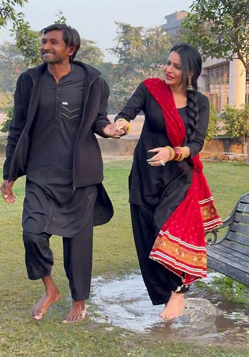 Dolly Flynne: The Ditz Everyone's Talking About