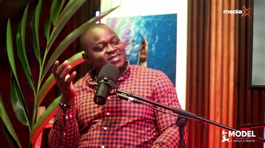 Nou te gen yon bèl chita pale ak Jude Vaillant , youn nan envestisè ki mete konfyans li nan chèn restoran Pot’iwa Pizza ki tabli kòl nan 5 kote deja,ayiti kou lòtbò dlo. Rankont sa te pèmèt nou diskite sou avni biznis la, opòtinite envestisman, ak devlopman sektè restoran an an Ayiti. 🇭🇹🍕 Tout video a disponib sou kyen sa a: https://youtu.be/stXynVg7MUk?feature=shared #MediaX #haiti