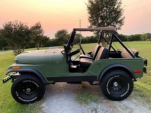 Driving a 1978 Jeep CJ-5